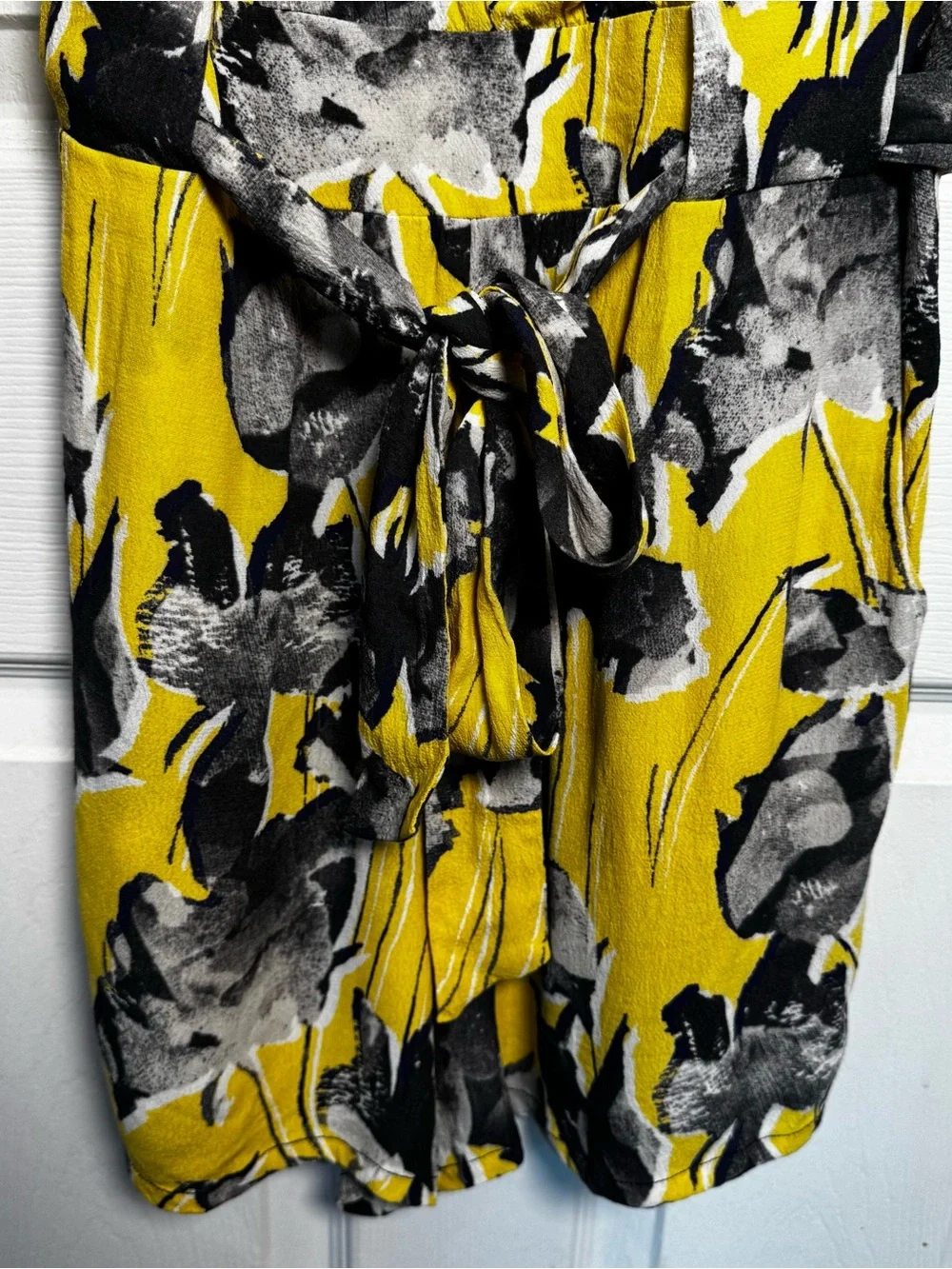 Anthropologie Elevenses Yellow Floral Somerset Romper Belted Medium Pockets